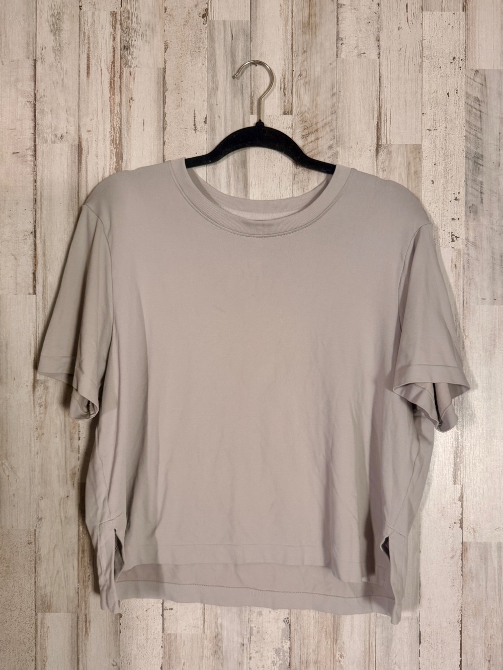 Relaxed Crewneck Short-Sleeve Tee in Light Gray